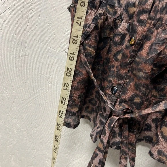 Lapis animal print cheetah ruffle belted sleeveless blouse top button front M - Picture 8 of 8